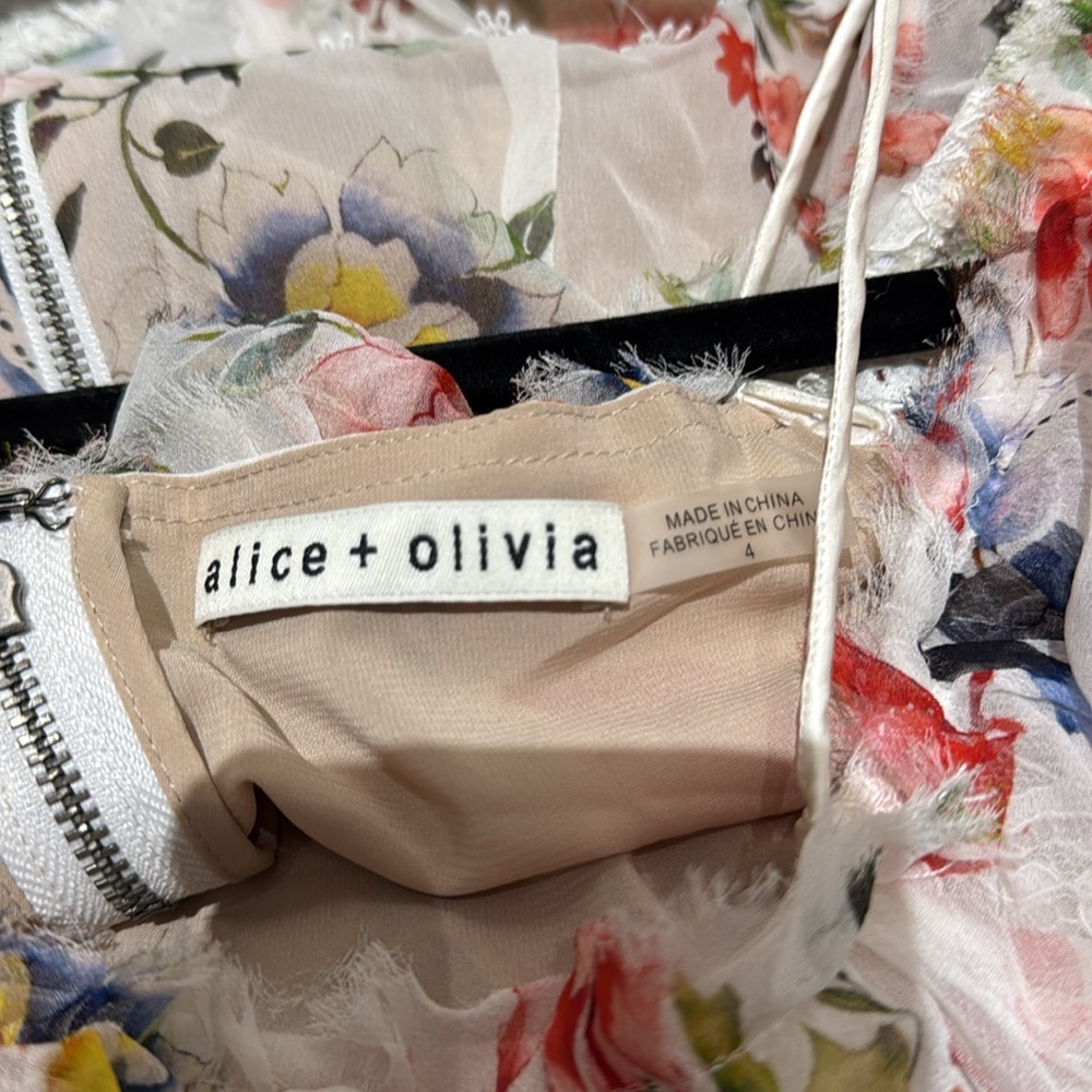 Alice + Olivia Santos Cold Shoulder Lace Trimmed Floral Silk Dres - Picture 3 of 5